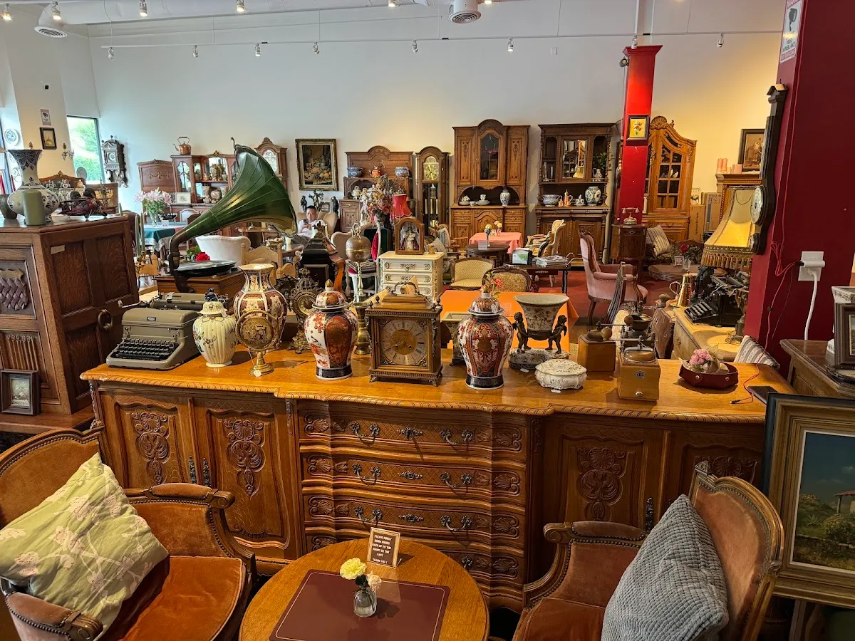 Antique & Caffe