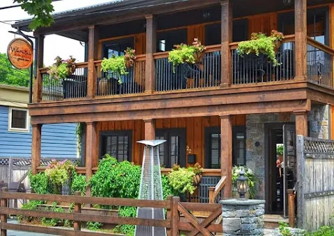 Warwick Wine Garden & Piano Bar