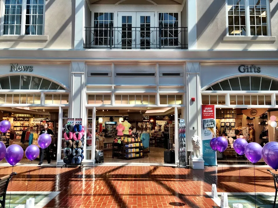The Paradies Shops