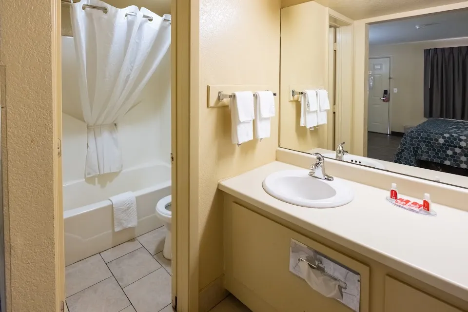 Econo Lodge McAlester
