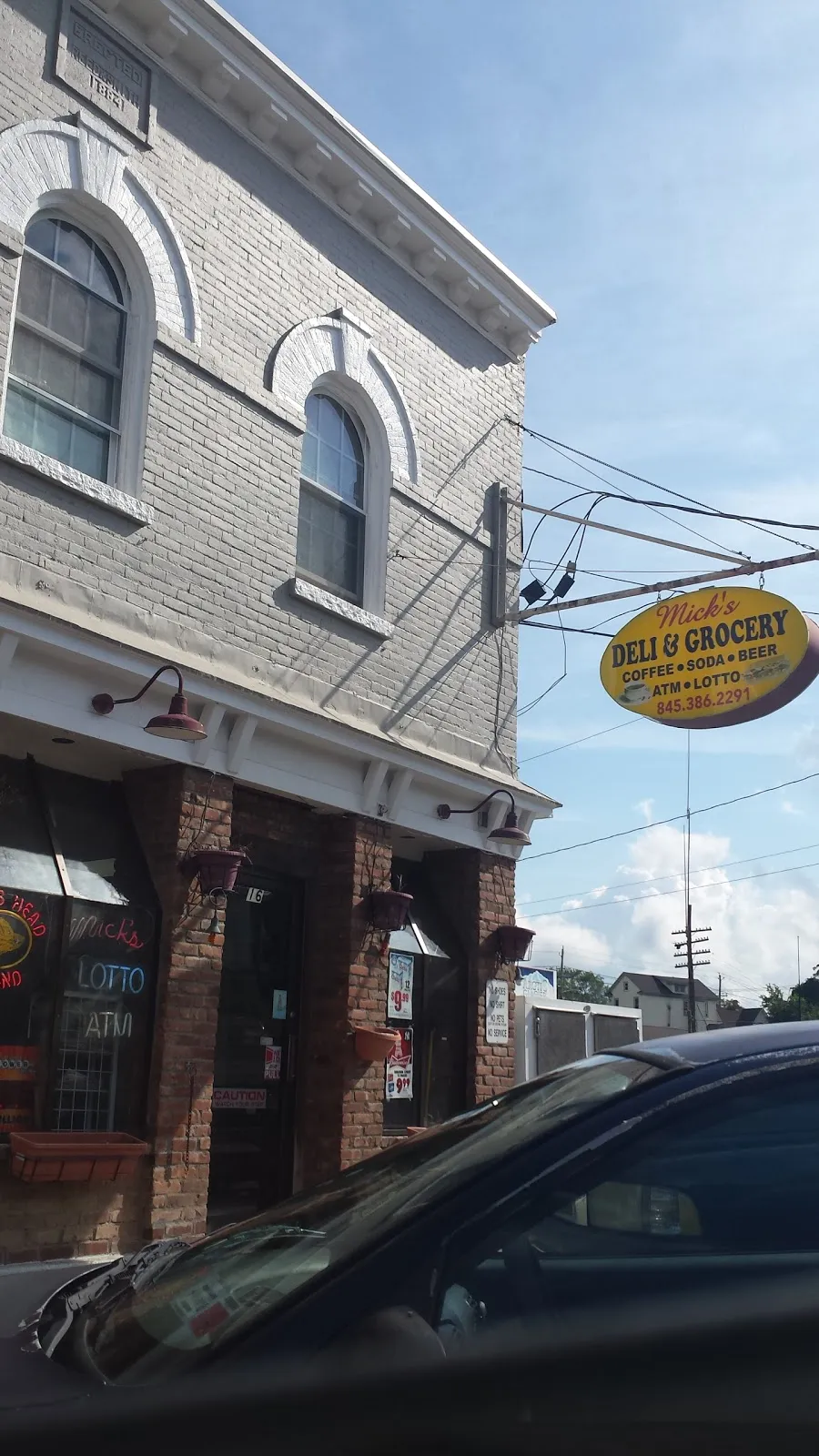 Mick's Deli & Grocery