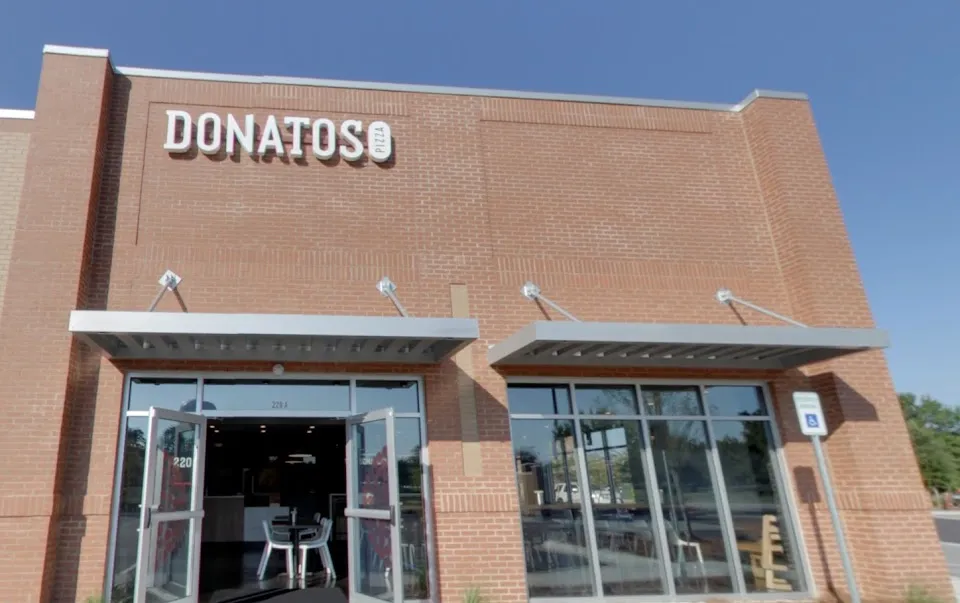 Donatos Pizza