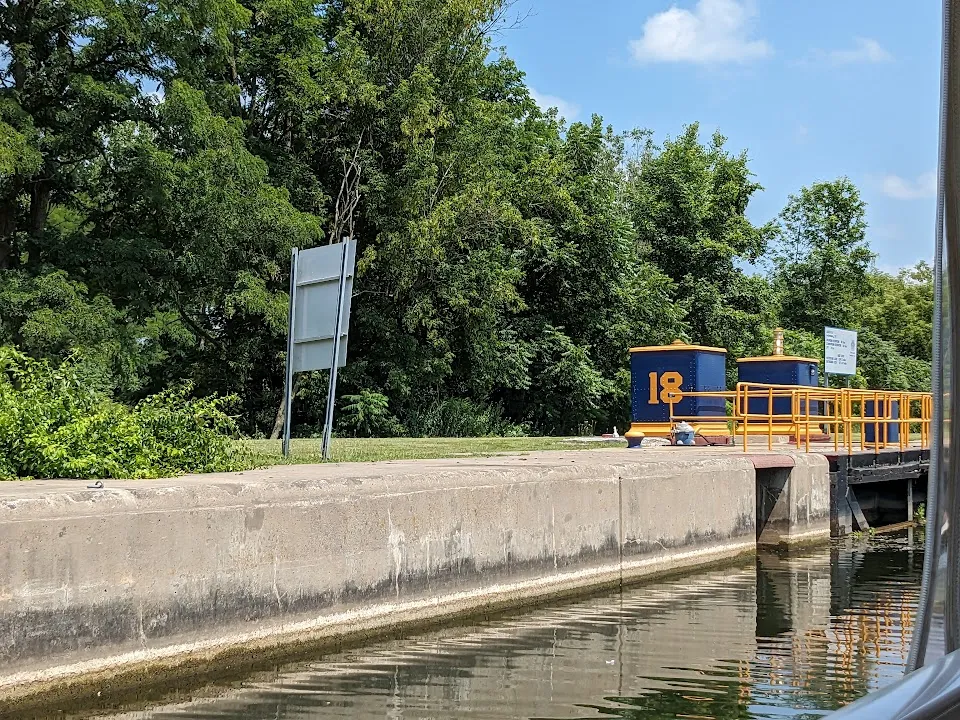 Erie Canal Cruises