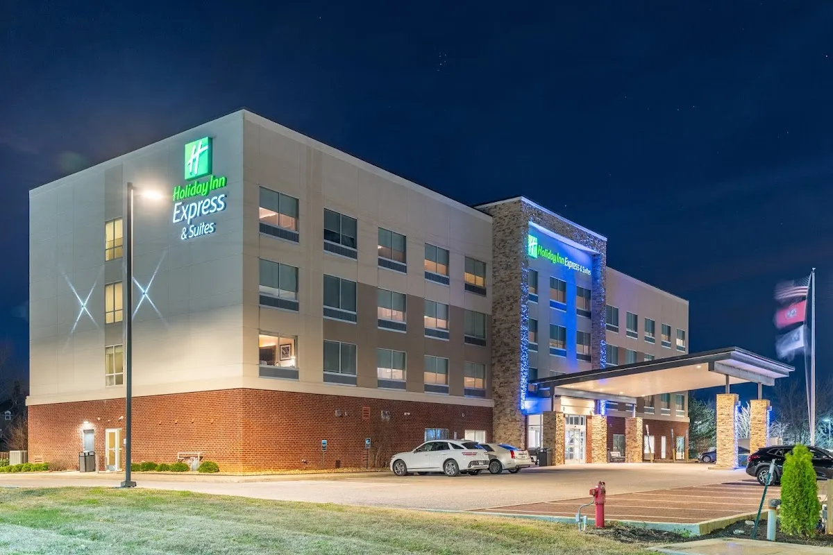 Holiday Inn Express & Suites Nashville North - Springfield by IHG