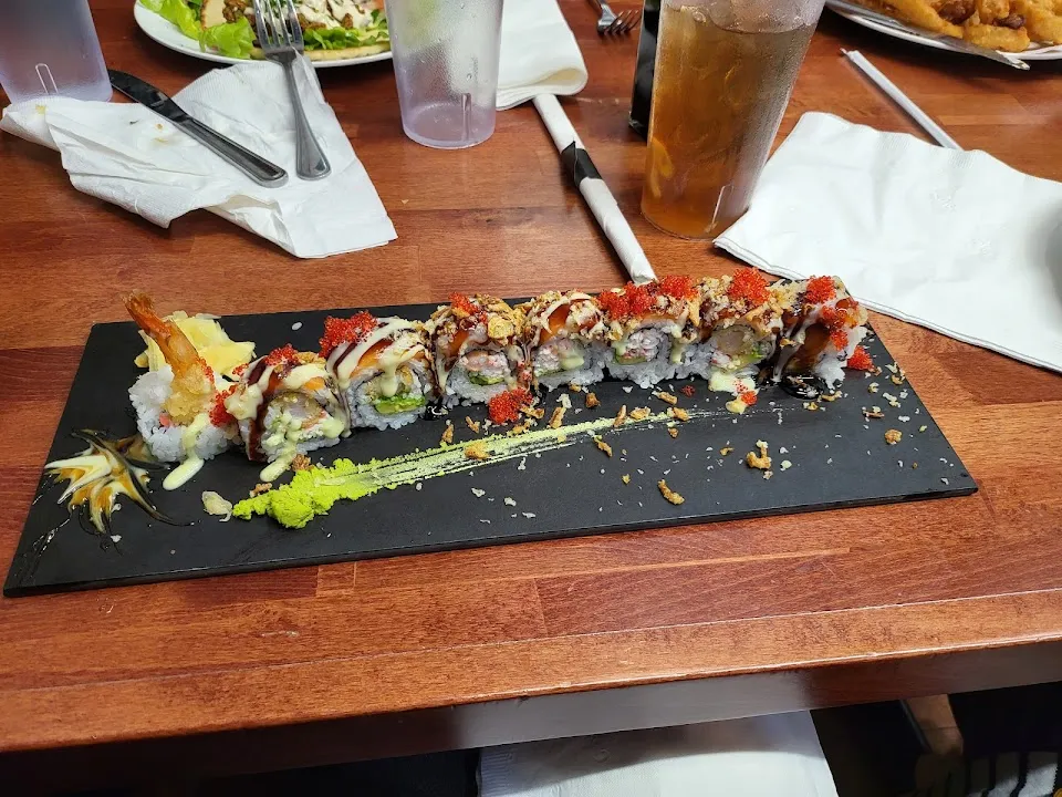 Green's Grill & Sushi Bar