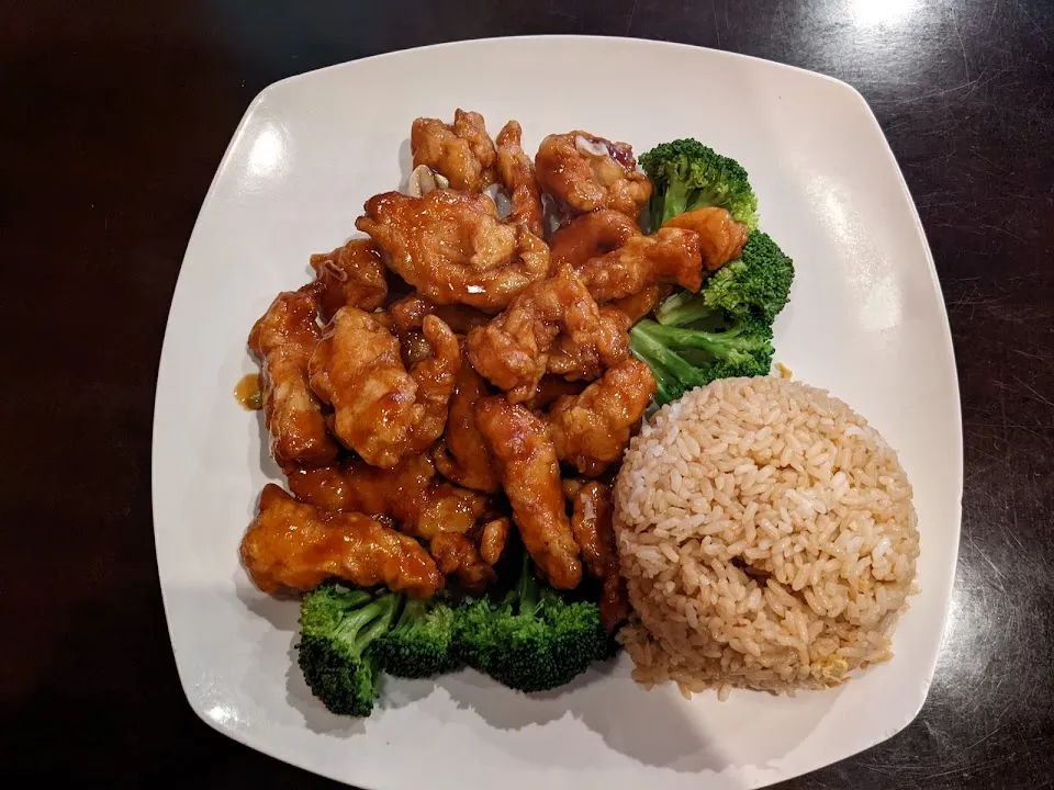 Wild Ginger Asian Bistro & Sushi Bar