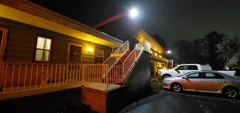 Economy Inn Cadillac