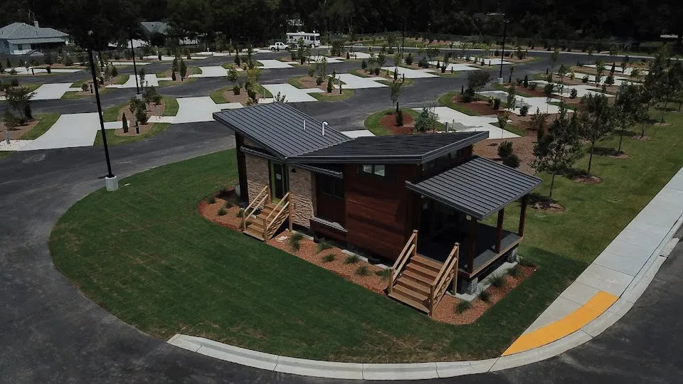 CrossRoads Coach Resort at the ROB