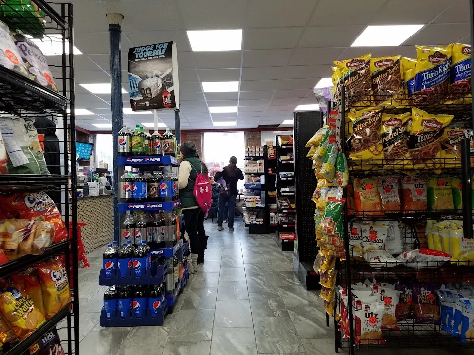Mick's Deli & Grocery