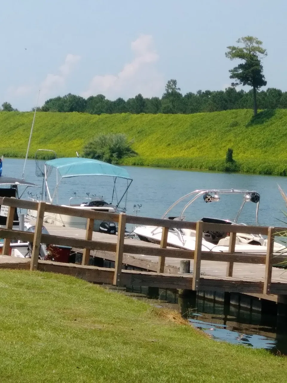 Canal Lake's Fish Camp