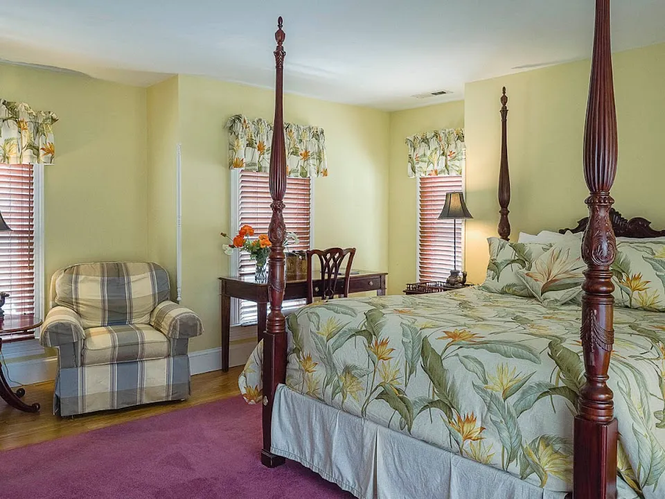 George Brooks House B & B