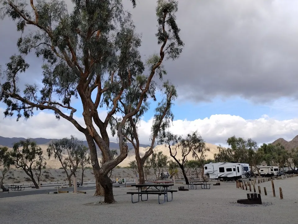 Lake Cahuilla Campground