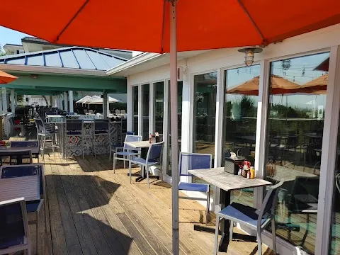 The Deck Beach Bar and Kitchen