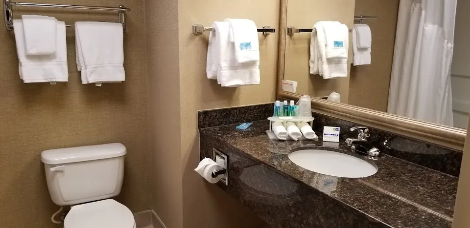Holiday Inn Express & Suites Reidsville by IHG