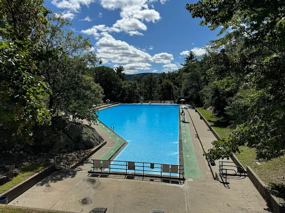 Bear Mountain Inn