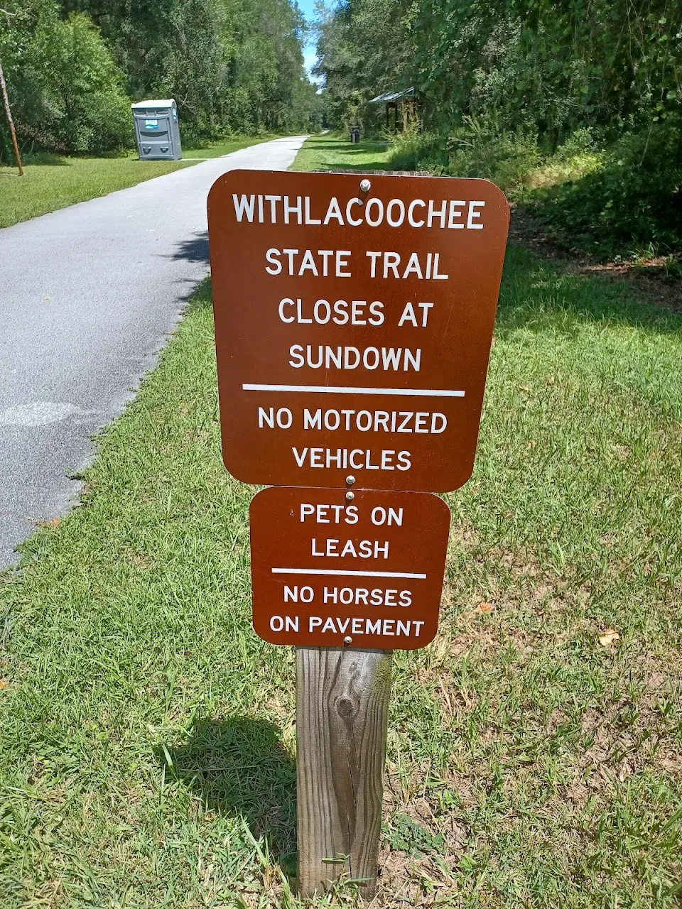 Croom MTB parking 1