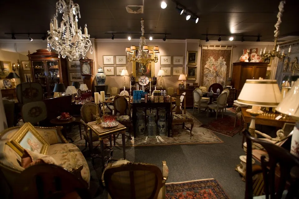George Davis Art & Antiques Gallery