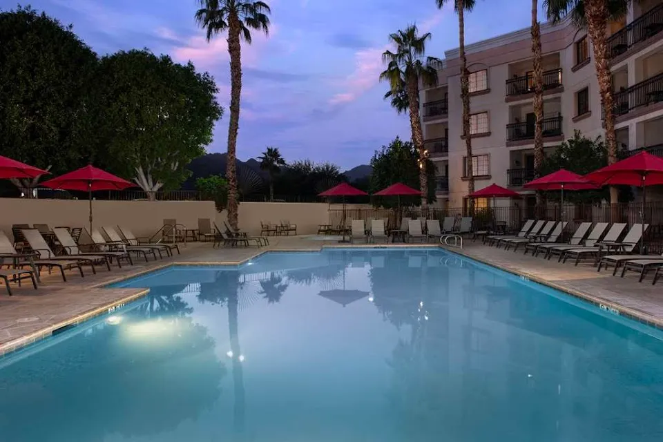Embassy Suites by Hilton La Quinta Hotel & Spa