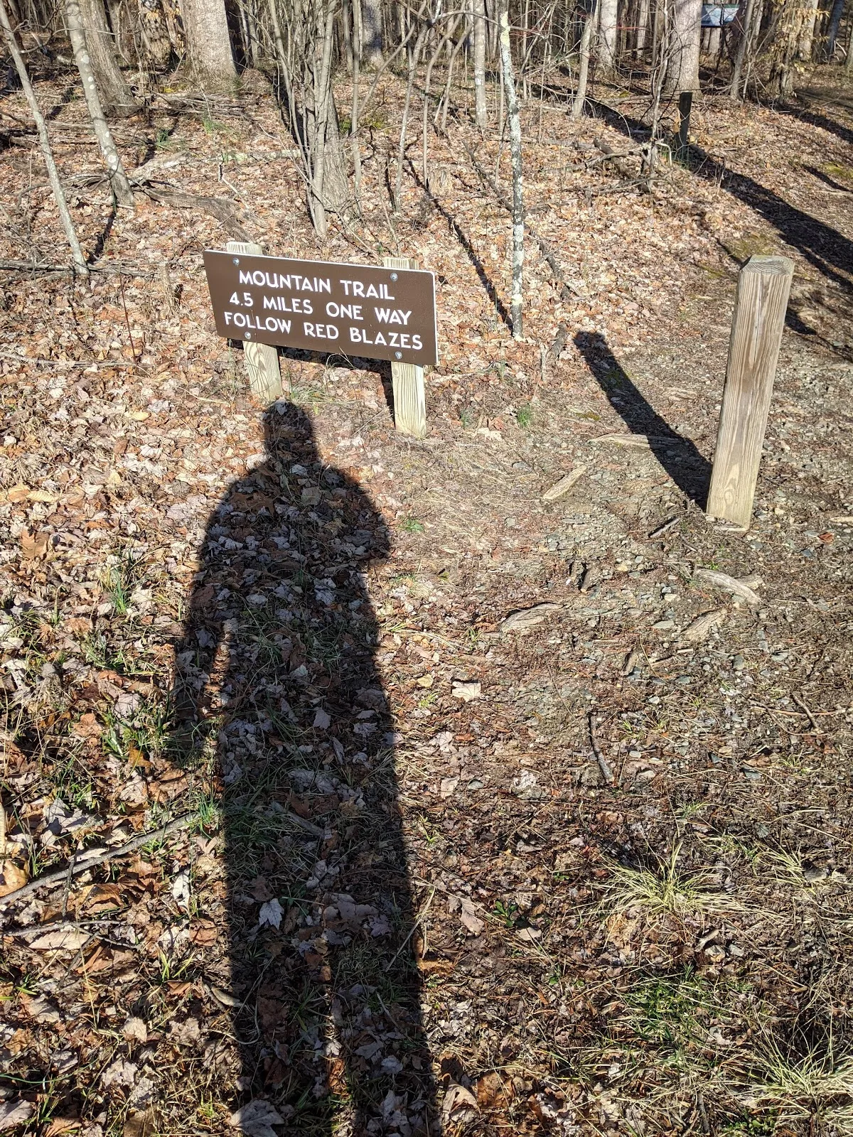 Pinnacle Hotel Road Parking Lot- Corridor Trail, Mountain trail trailheads