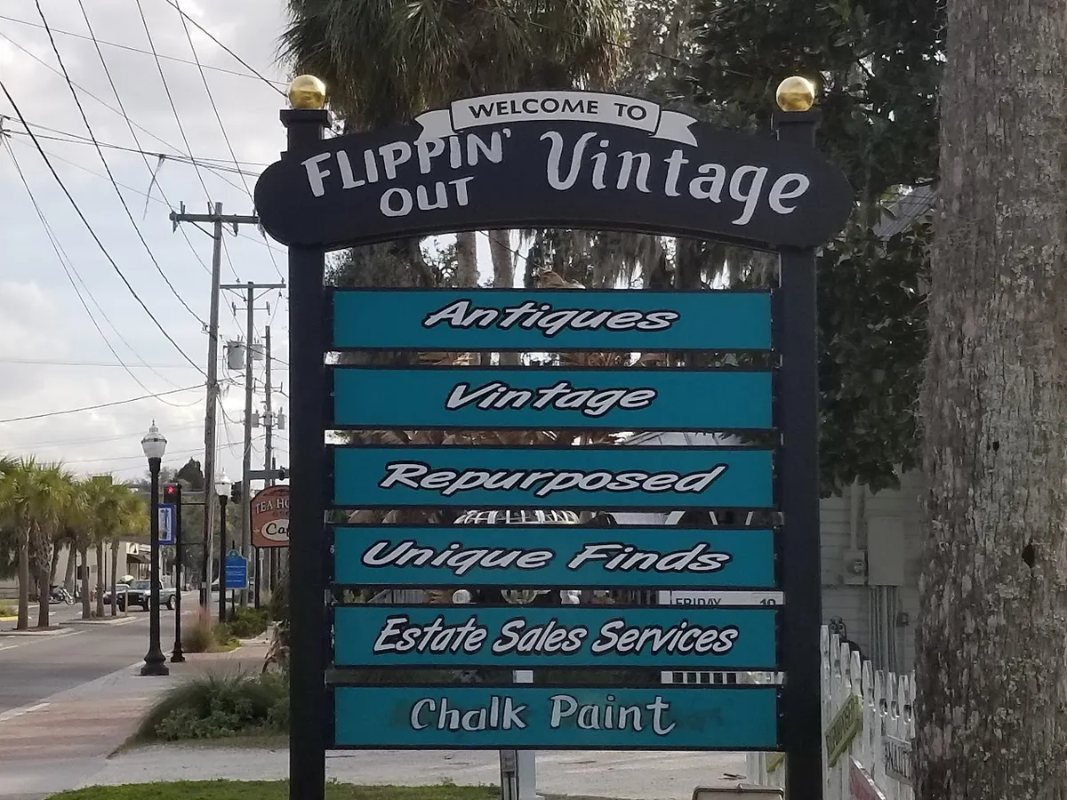 Flippin Out Vintage