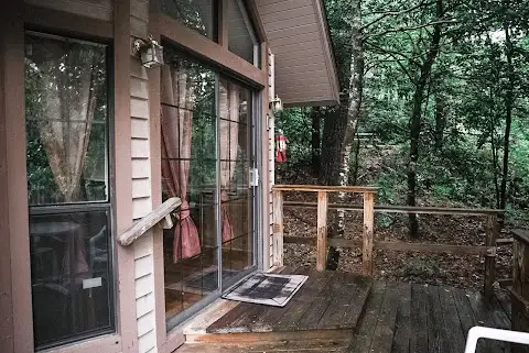 The Cascades Inn-Waterfall Retreat