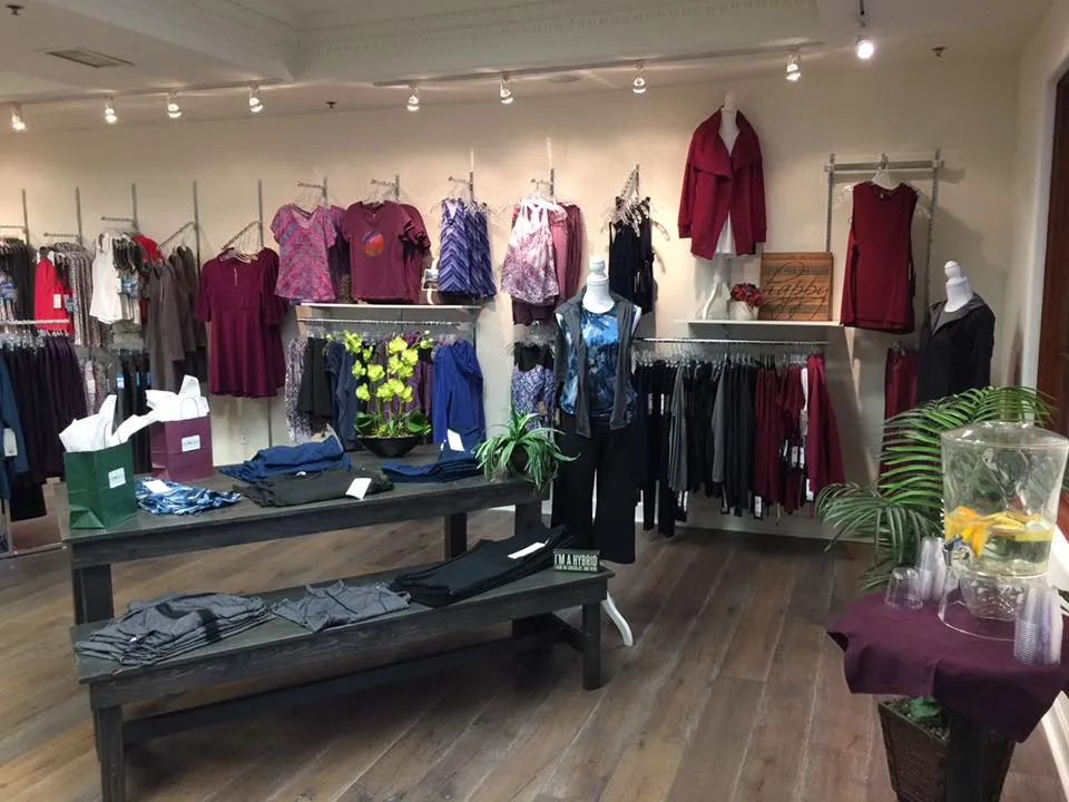 Alexandrite Active & Golf Wear