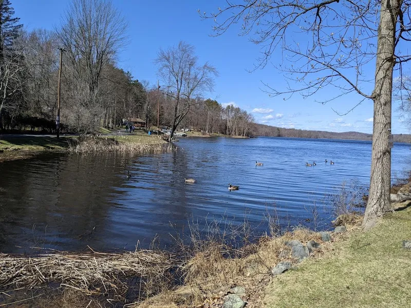 Chadwick Lake