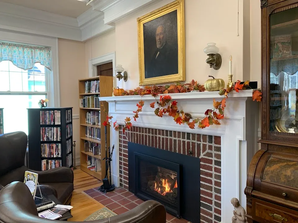 Newport Free Library