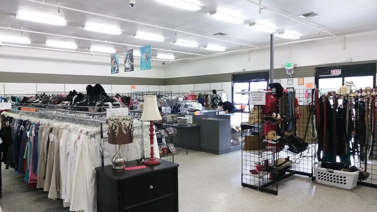 Angel View Resale Store - La Quinta Old Town