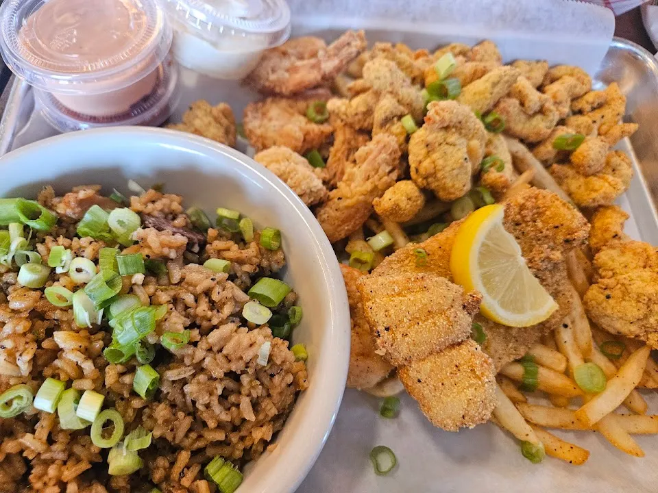 Linney Breaux's Cajun Eatery