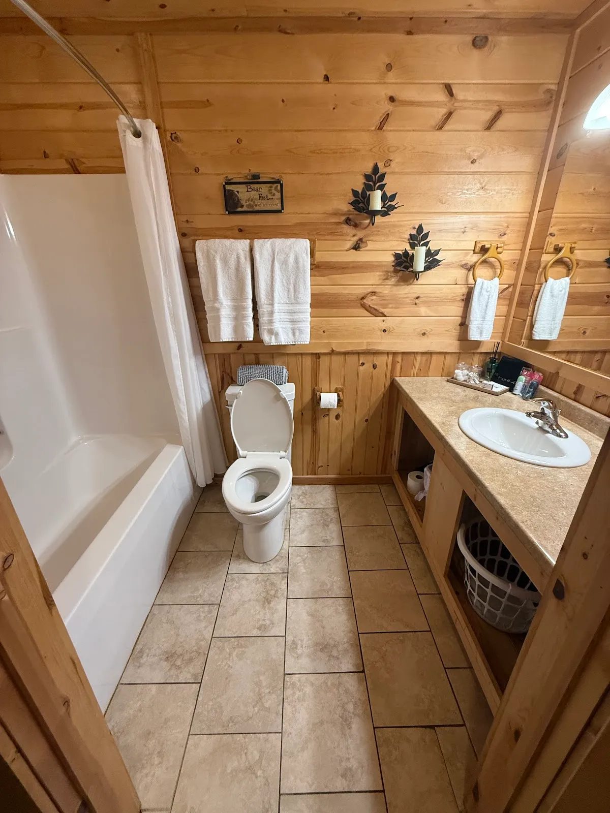 Nacoochee Valley Lodge