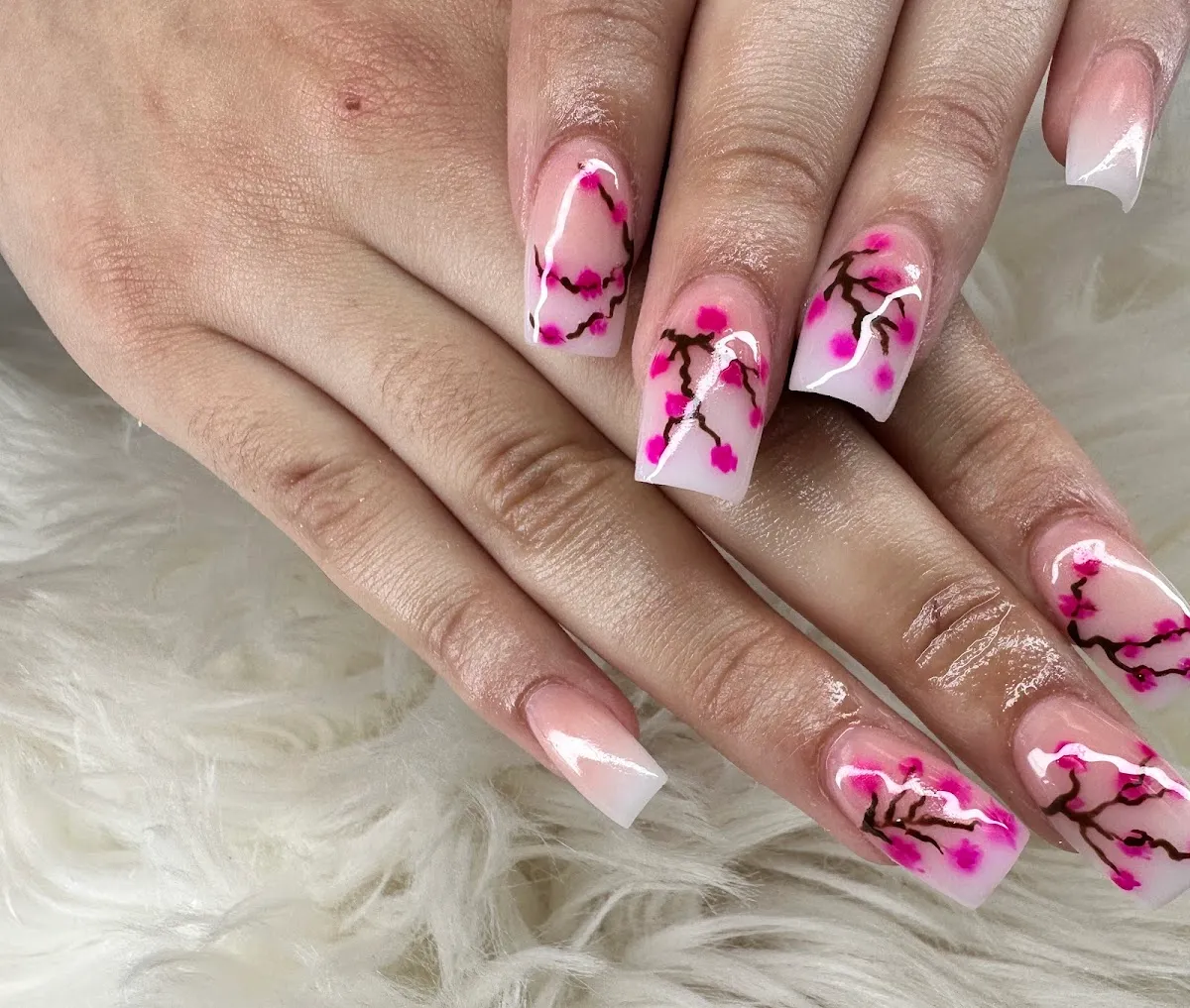 QUEEN NAILS & SPA