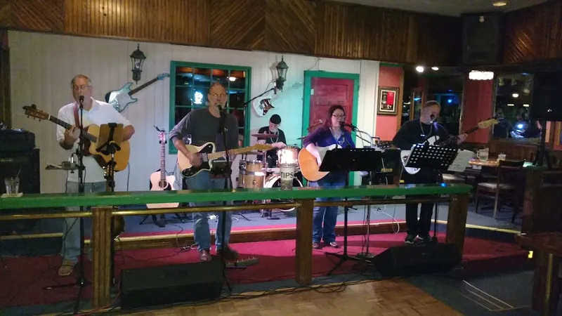 MacKenzie's Pub