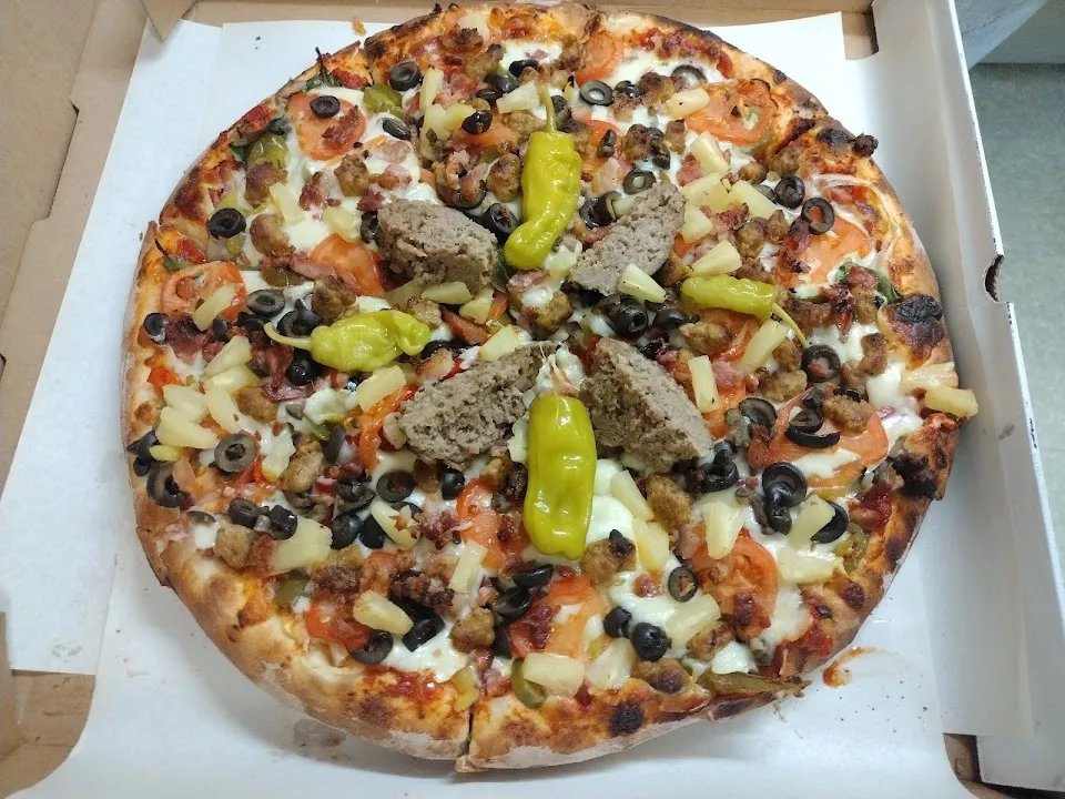 Matoli's Pizza & Subs