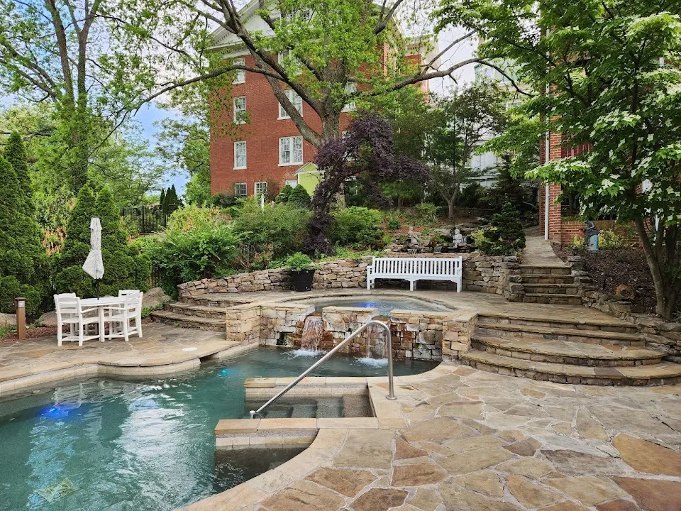 The Martha Washington Inn & Spa
