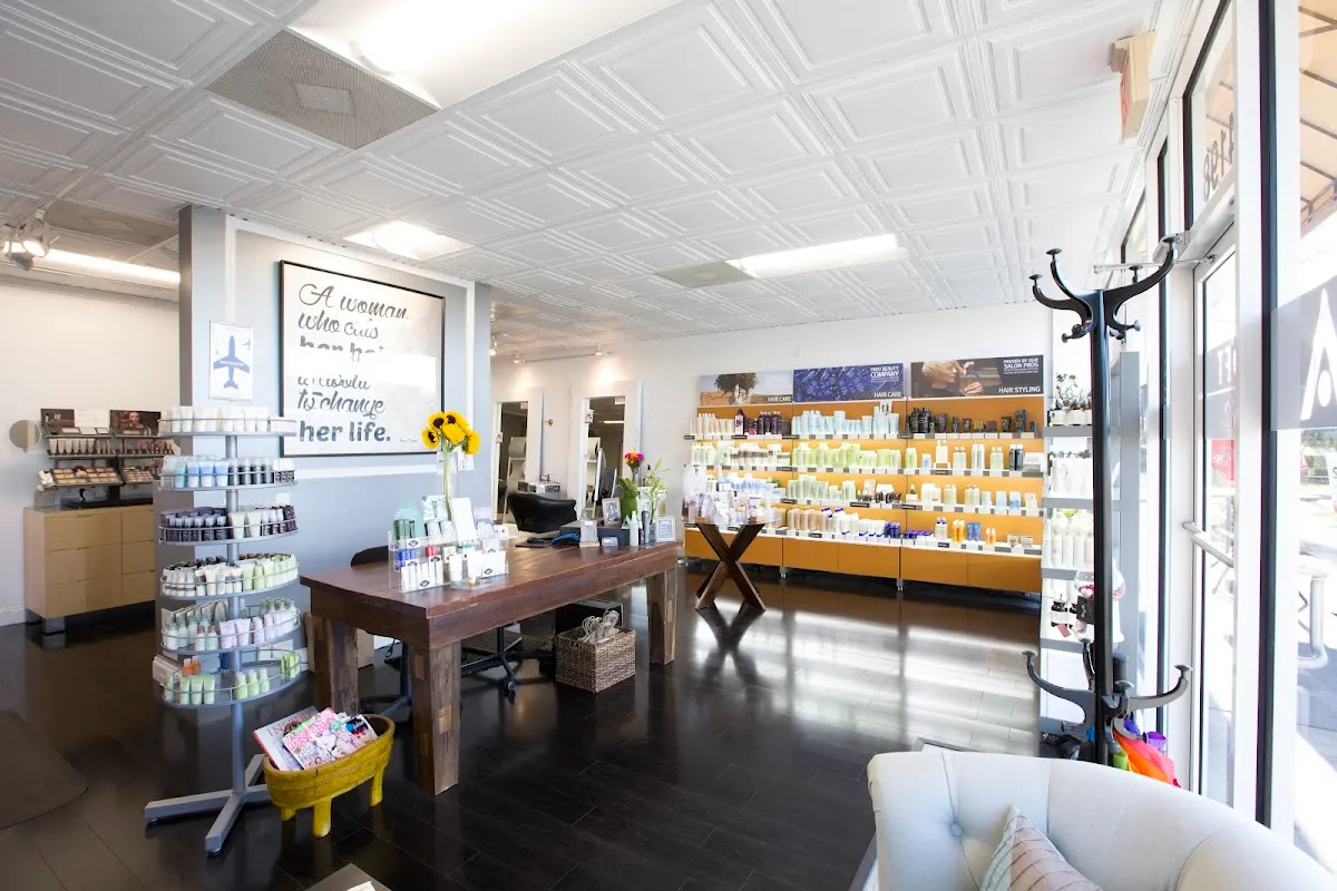 Loft 352 Aveda Salon