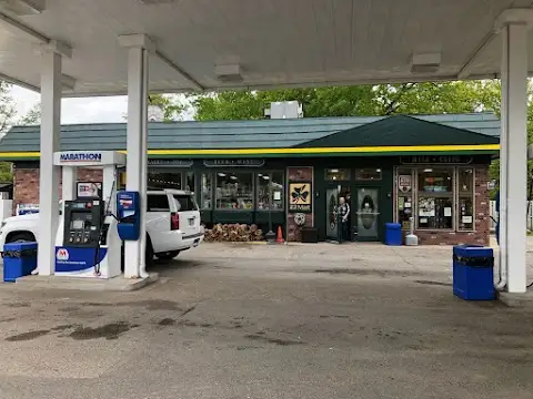 Cadillac West EZ Mart