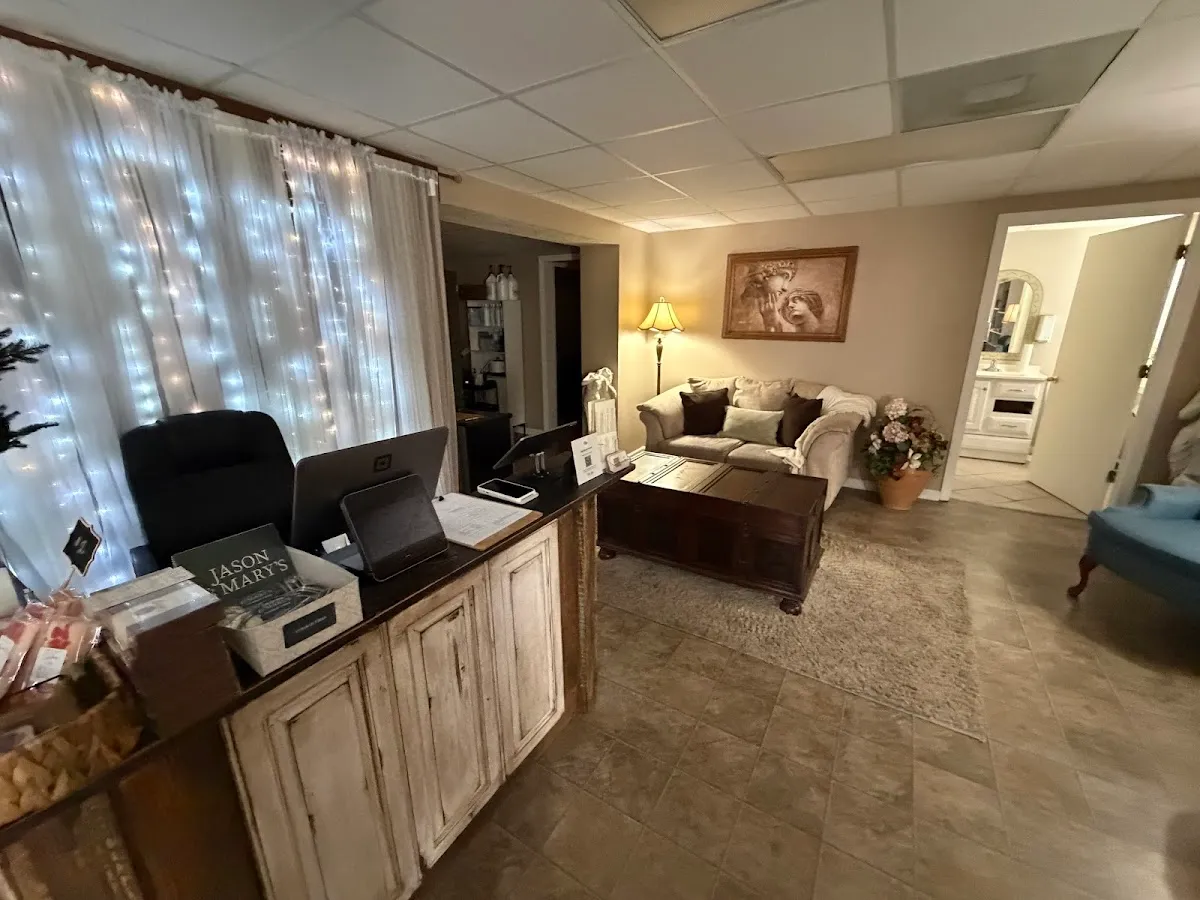 AURORA FALLS Day Spa