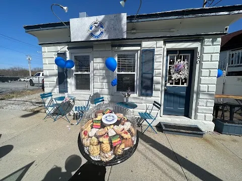 Diplomat Café & Bakery