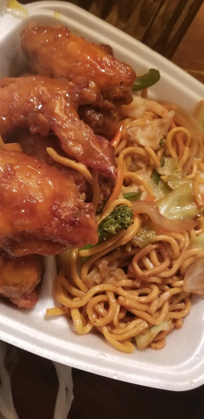Chinese Cuisine & Thai Food