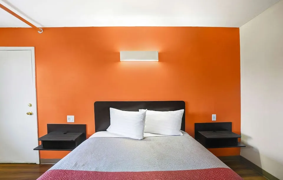 Motel 6 Ilion, NY