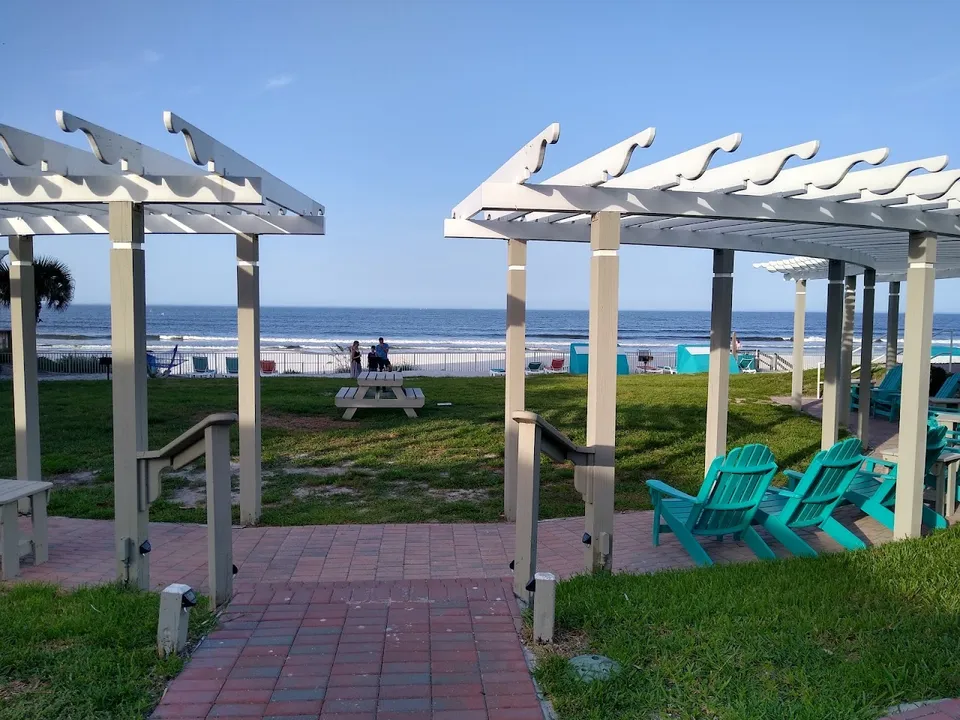 Coconut Palms Beach Resort