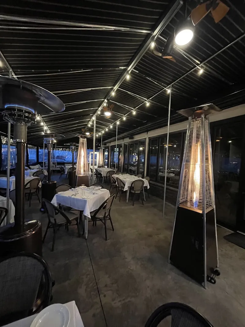 88 Charles St Restaurant