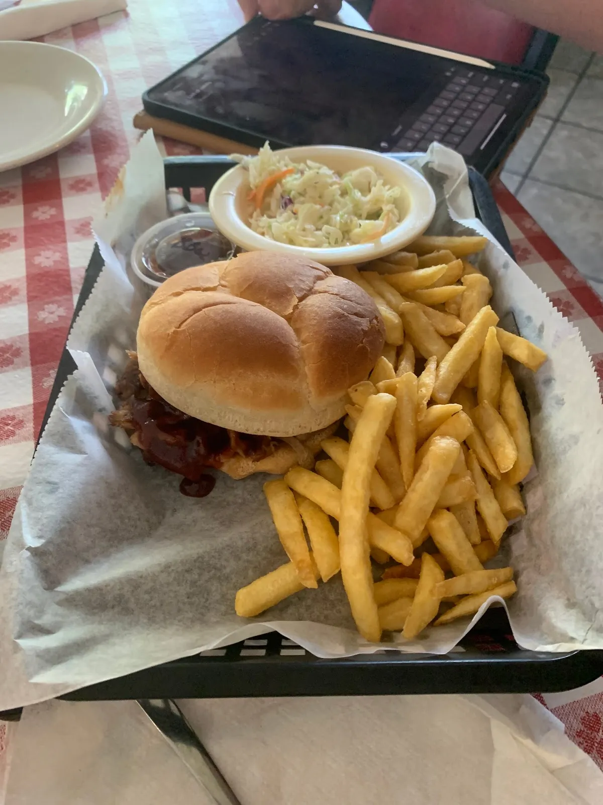 Roosters Cafe