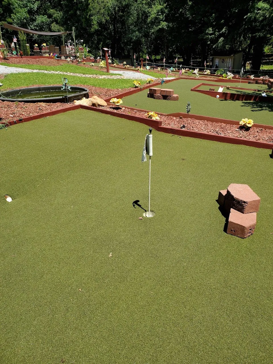 4 Seasons Putt-n-Play