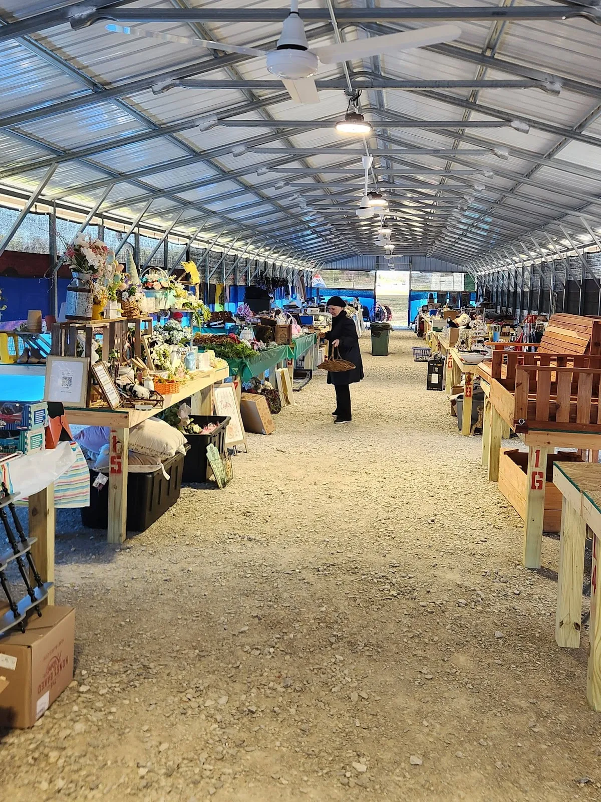 Ms. Rhonda's Antiques and More
