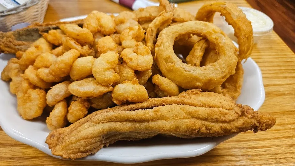 Mayflower Seafood Restaurant