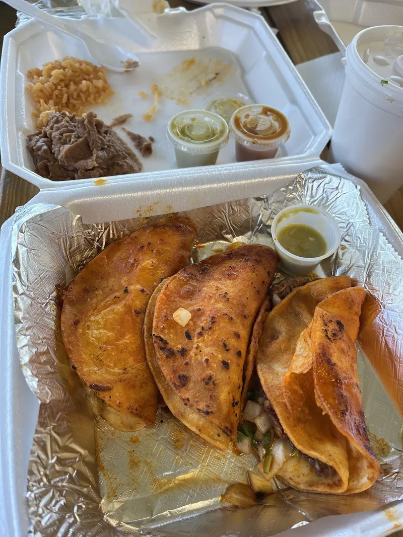 Silvia's Tacos