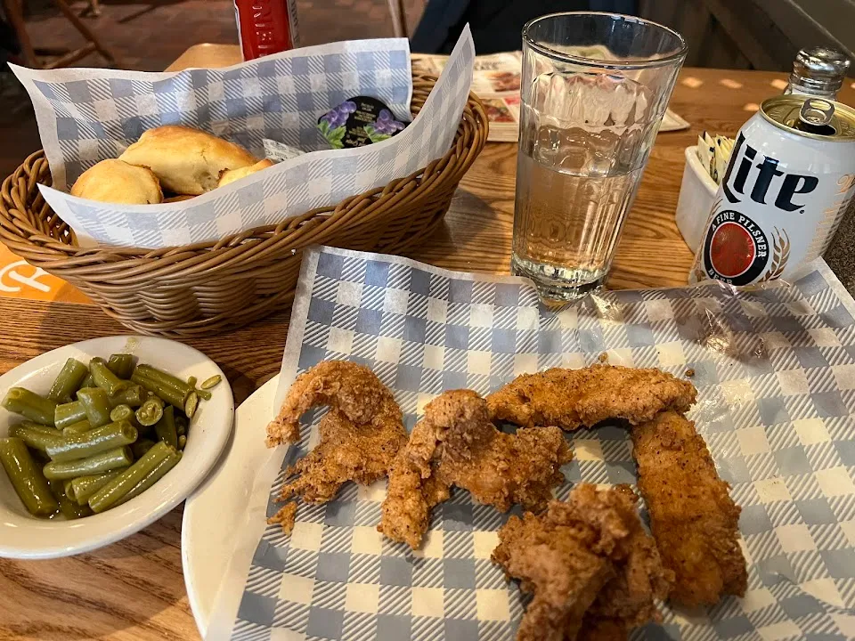 Cracker Barrel Old Country Store