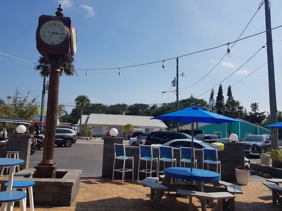 Traders Sports Bar
